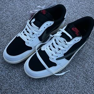Nike Low-Top Sneakers in Black, White & Red Accents